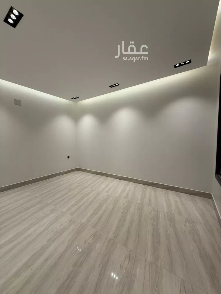 فيلا للبيع في شارع أبي العباس الجندي, حي الرمال, مدينة الرياض, منطقة الرياض صورة 2