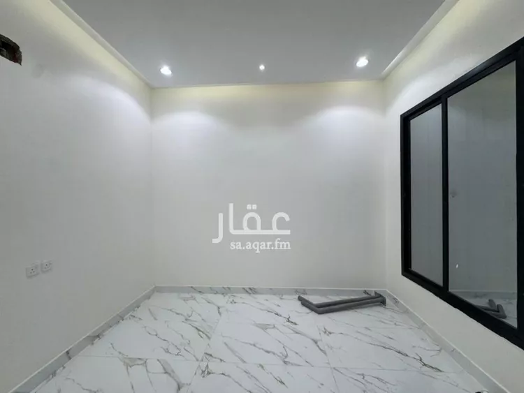 فيلا للبيع في شارع الشويرف, حي العريجاء الغربي, مدينة الرياض, منطقة الرياض صورة 3