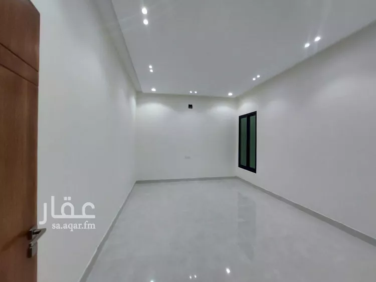 دور للبيع في شارع يوسف بن النحوي, حي العريجاء الغربي, مدينة الرياض, منطقة الرياض صورة 2