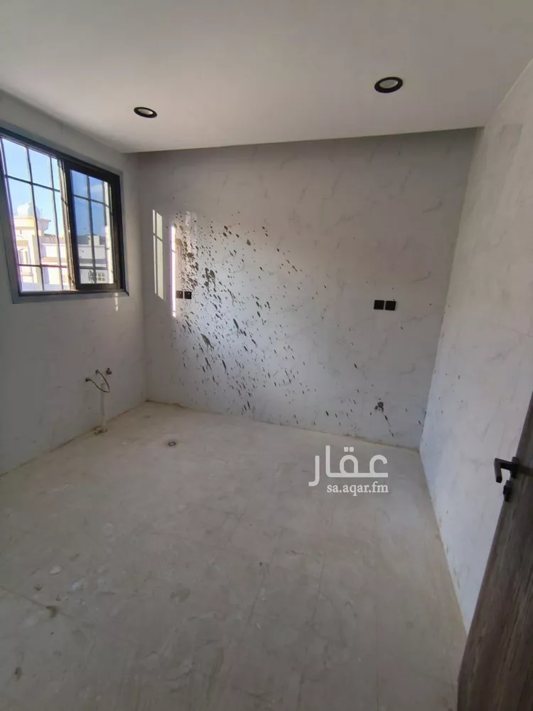 دور للبيع في شارع عوالي, حي شبرا, مدينة الرياض, منطقة الرياض صورة 4