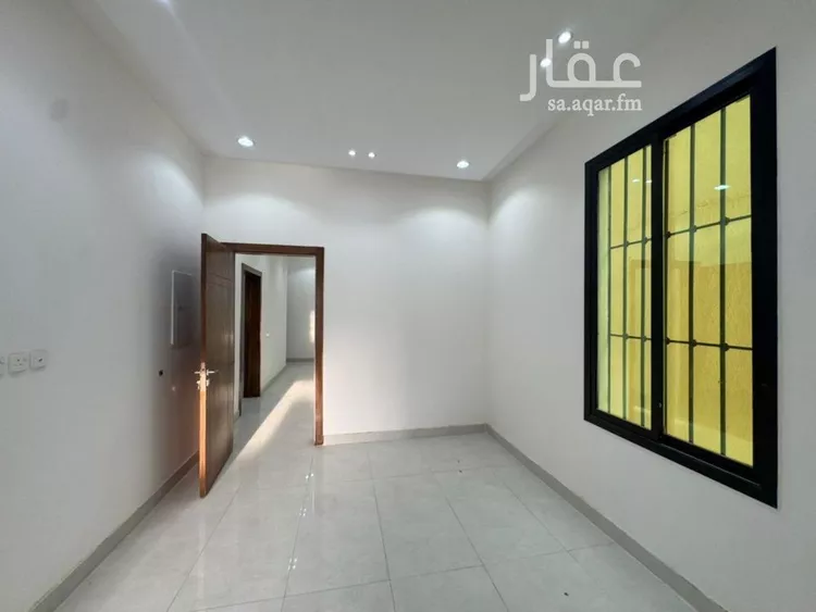 دور للبيع في شارع يوسف بن النحوي, حي العريجاء الغربي, مدينة الرياض, منطقة الرياض صورة 4