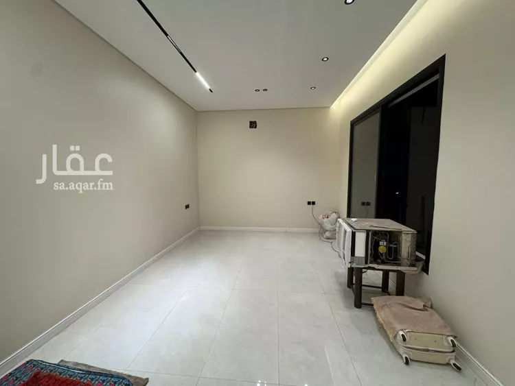 فيلا للبيع في شارع البوشي, حي العريجاء الغربي, مدينة الرياض, منطقة الرياض صورة 3