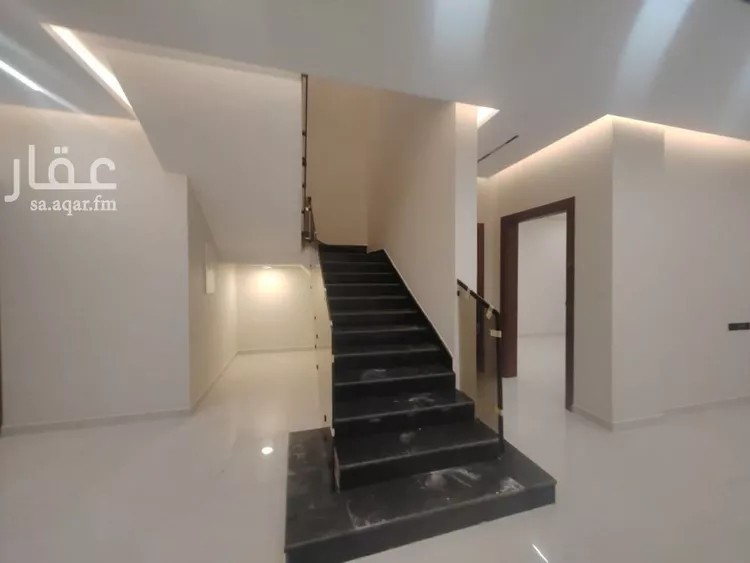 فيلا للبيع في شارع البدر النابلسي, حي العوالي, مدينة الرياض, منطقة الرياض صورة 3