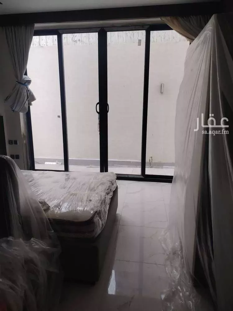 فيلا للبيع في شارع سنان بن عمرو, حي الضباط, مدينة الرياض, منطقة الرياض صورة 2