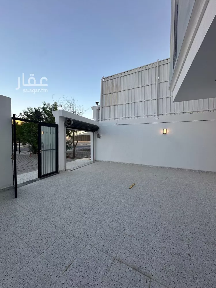 فيلا للبيع في شارع حمزة بن عبد المطلب, حي ضاحية الملك فهد, مدينة الدمام, المنطقة الشرقية صورة 5