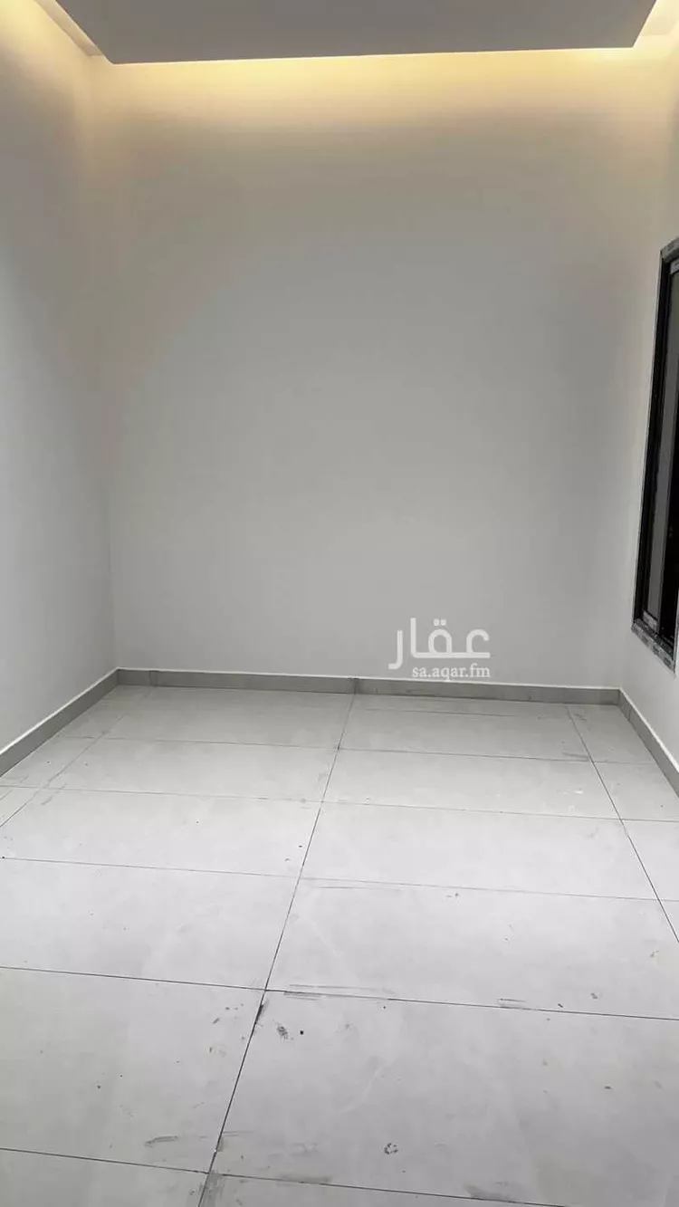 دور للبيع في شارع شارع الميناء, حي الندوة, مدينة الرياض, منطقة الرياض 14