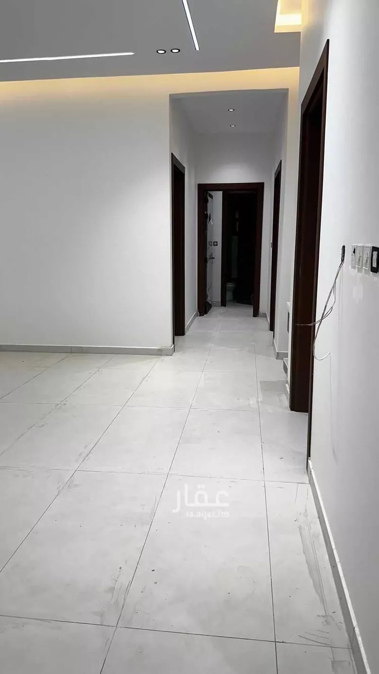 دور للبيع في شارع شارع الميناء, حي الندوة, مدينة الرياض, منطقة الرياض 6