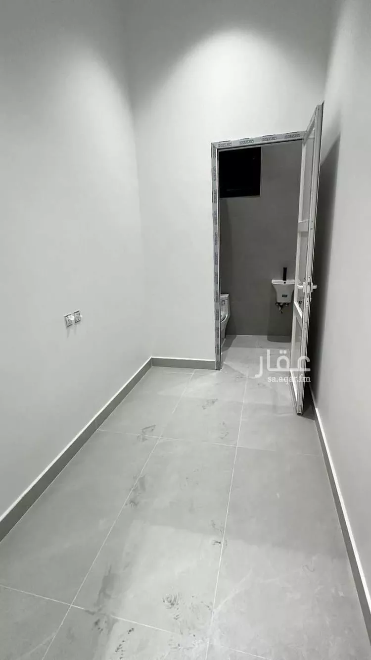 دور للبيع في شارع ابي عبيدة عامر بن الجراح, حي السعادة, مدينة الرياض, منطقة الرياض 14