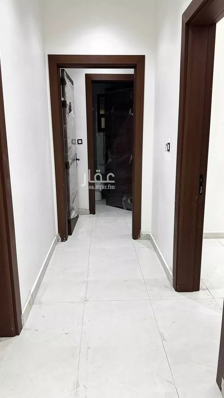 دور للبيع في شارع شارع الميناء, حي الندوة, مدينة الرياض, منطقة الرياض 10