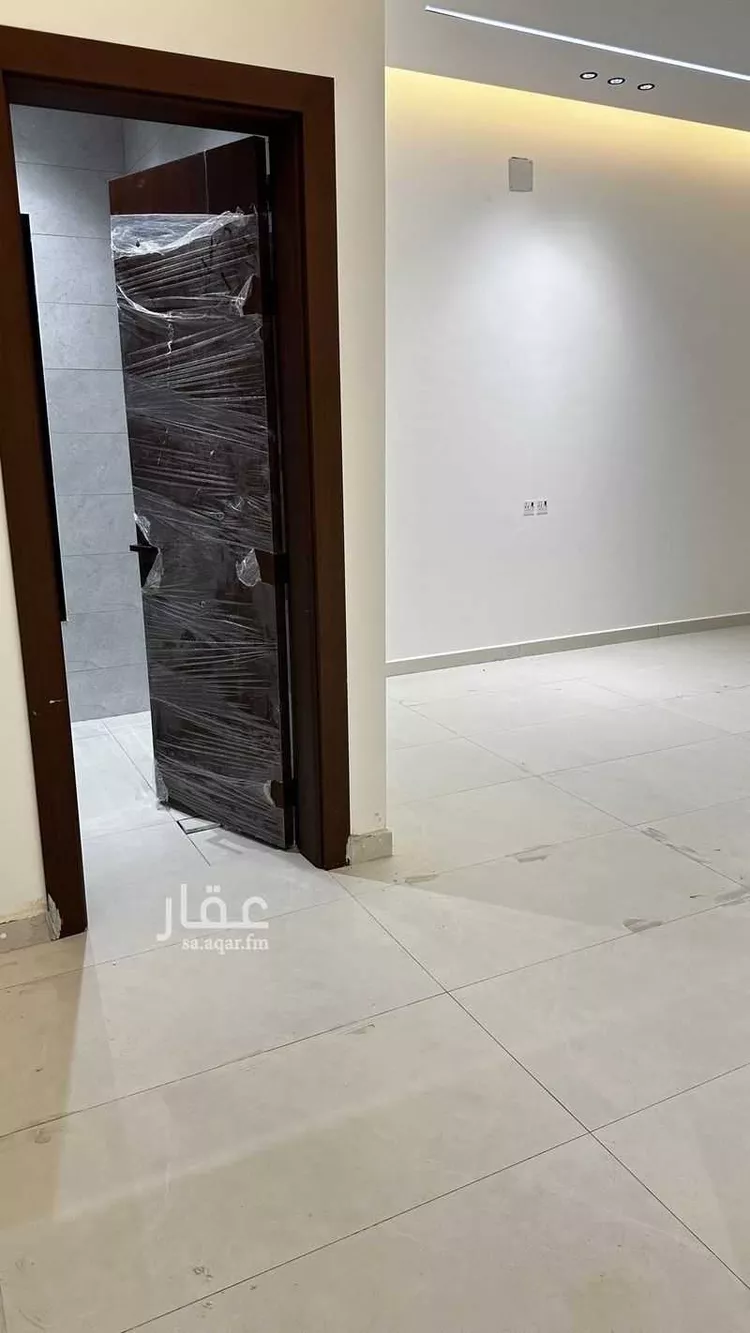 دور للبيع في شارع شارع الميناء, حي الندوة, مدينة الرياض, منطقة الرياض 13