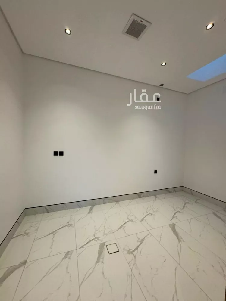 فيلا للبيع في شارع محمد بن عبدالمنعم الطائفي, حي النرجس, مدينة الرياض, منطقة الرياض صورة 2