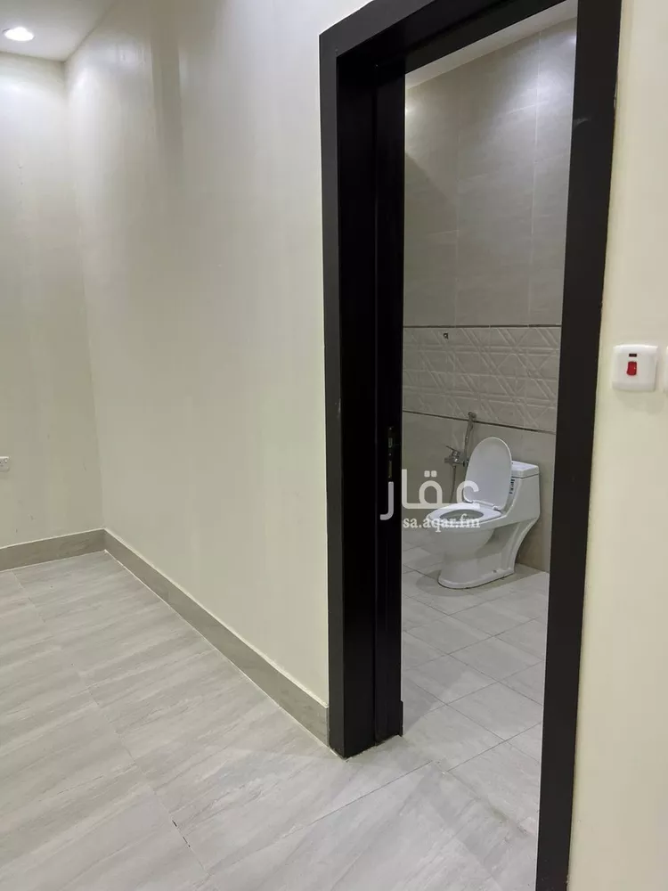 دور للبيع في شارع عثمان الكوفي, حي بدر, مدينة الرياض, منطقة الرياض صورة 5