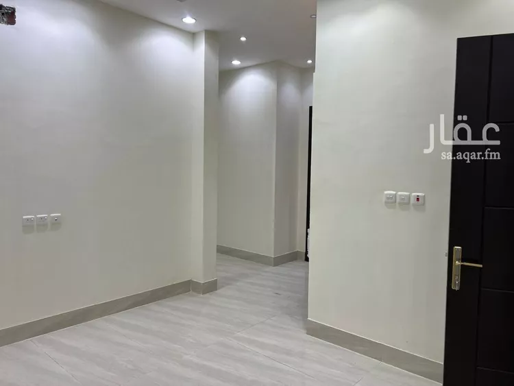 دور للبيع في شارع عثمان الكوفي, حي بدر, مدينة الرياض, منطقة الرياض