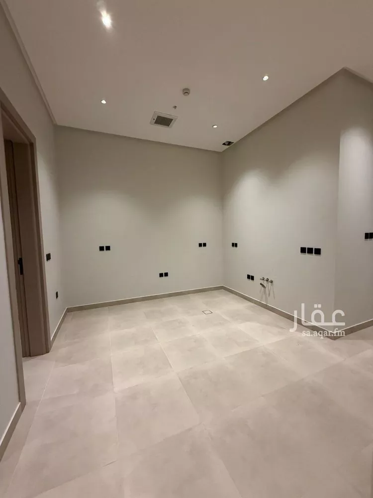 شقة للبيع في شارع الشيخ عبدالرحمن بن عبداللطيف بن عبدال, حي المنار, مدينة الرياض, منطقة الرياض صورة 4