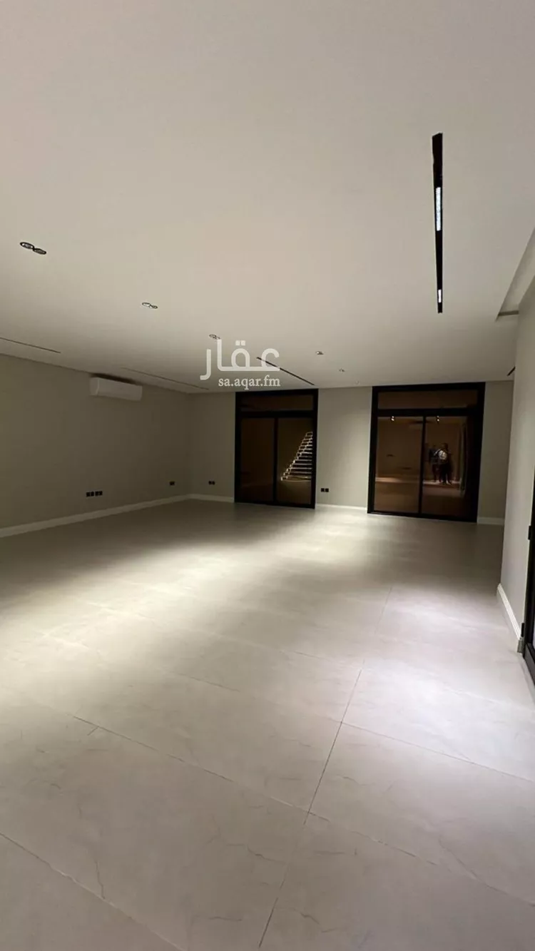 فيلا للإيجار في شارع يوسف السيرافي, حي العارض, مدينة الرياض, منطقة الرياض صورة 5