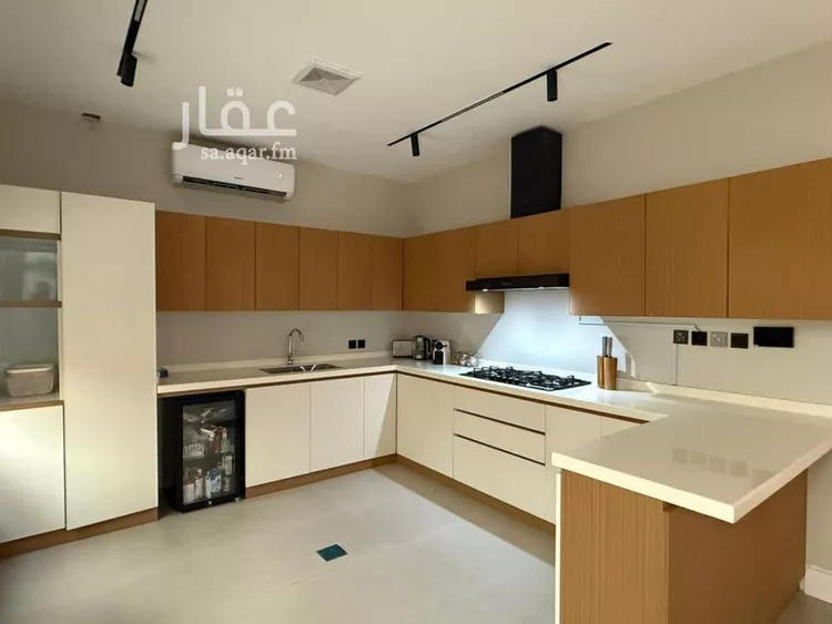 فيلا للإيجار في شارع يوسف السيرافي, حي العارض, مدينة الرياض, منطقة الرياض