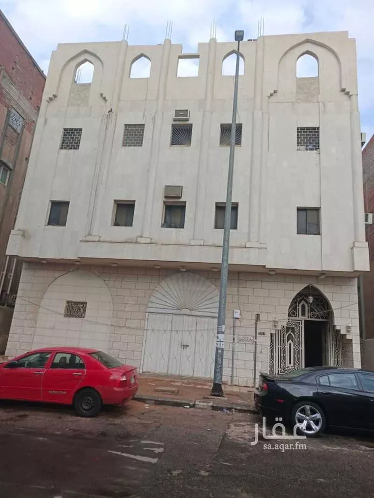 عمارة للبيع في شارع حارثة ابن النمر, حي الجمعة, مدينة المدينة المنورة, منطقة المدينة المنورة صورة 2