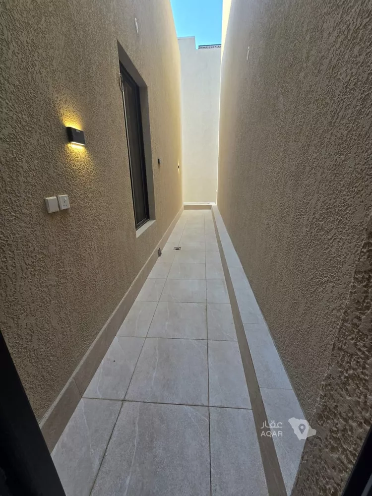 دور للبيع في شارع علي بن تريك, حي النرجس, مدينة الرياض, منطقة الرياض 11