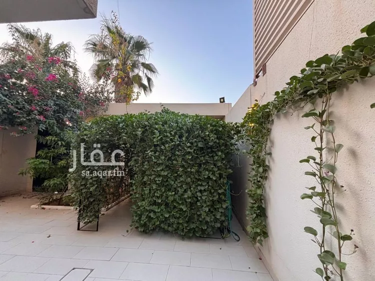 فيلا للبيع في شارع أحمد بن بكر بن بقية, حي العارض, مدينة الرياض, منطقة الرياض صورة 3