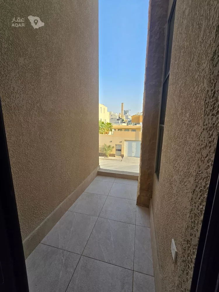 Floor for Sale in Riyadh An Narjis 8