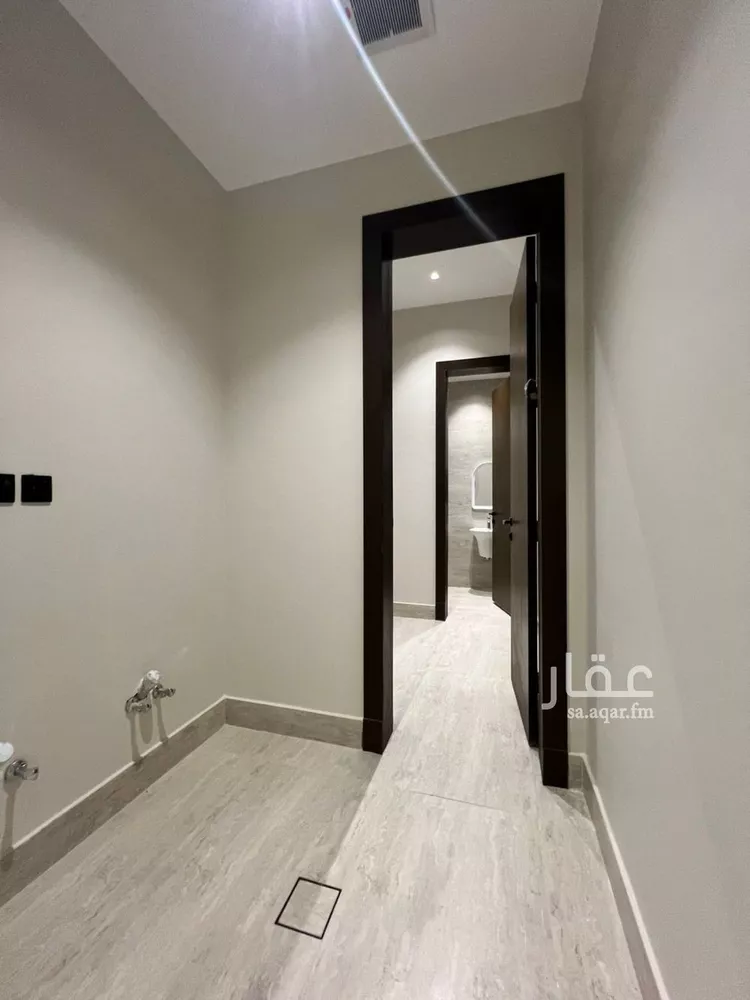 دور للبيع في شارع الحوارة, حي النفل, مدينة الرياض, منطقة الرياض 11
