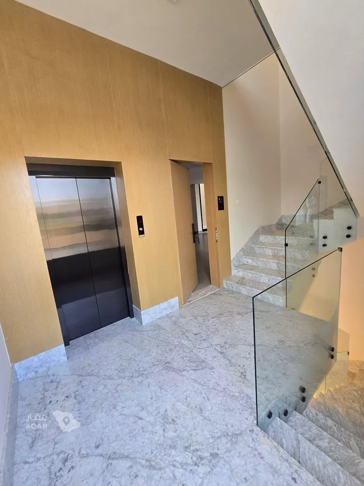 Floor for Sale in Riyadh An Narjis 15