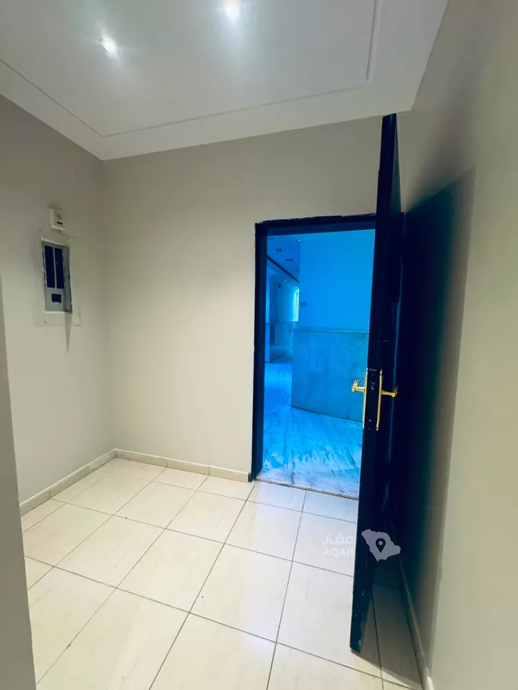 شقة للإيجار في شارع جرير بن عبدالله البجلي, حي مغرزات, مدينة الرياض, منطقة الرياض صورة 4