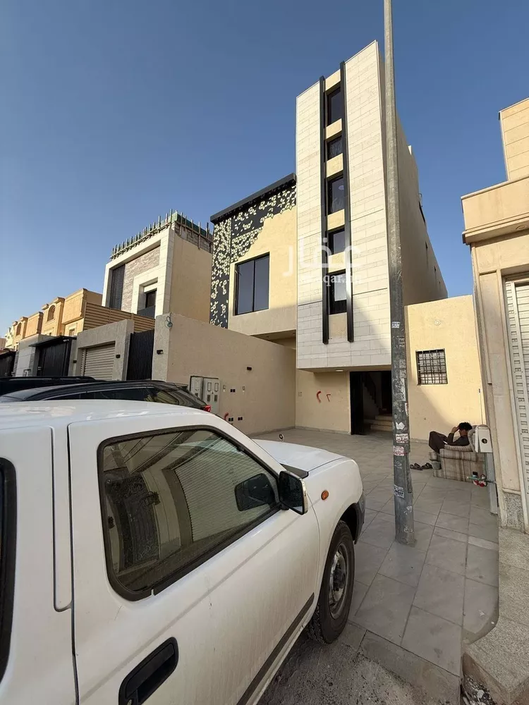 دور للبيع في شارع رقم 476, حي المونسية, مدينة الرياض, منطقة الرياض صورة 2