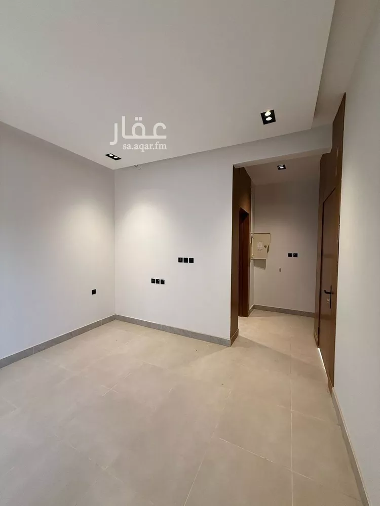Floor for Sale in Riyadh Al Munsiyah 10