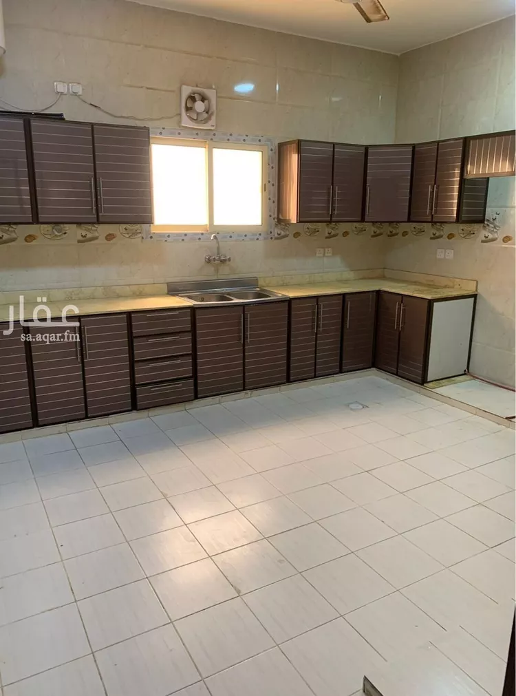 شقة للإيجار في شارع البيان, حي البوادي, مدينة تبوك, منطقة تبوك صورة 2