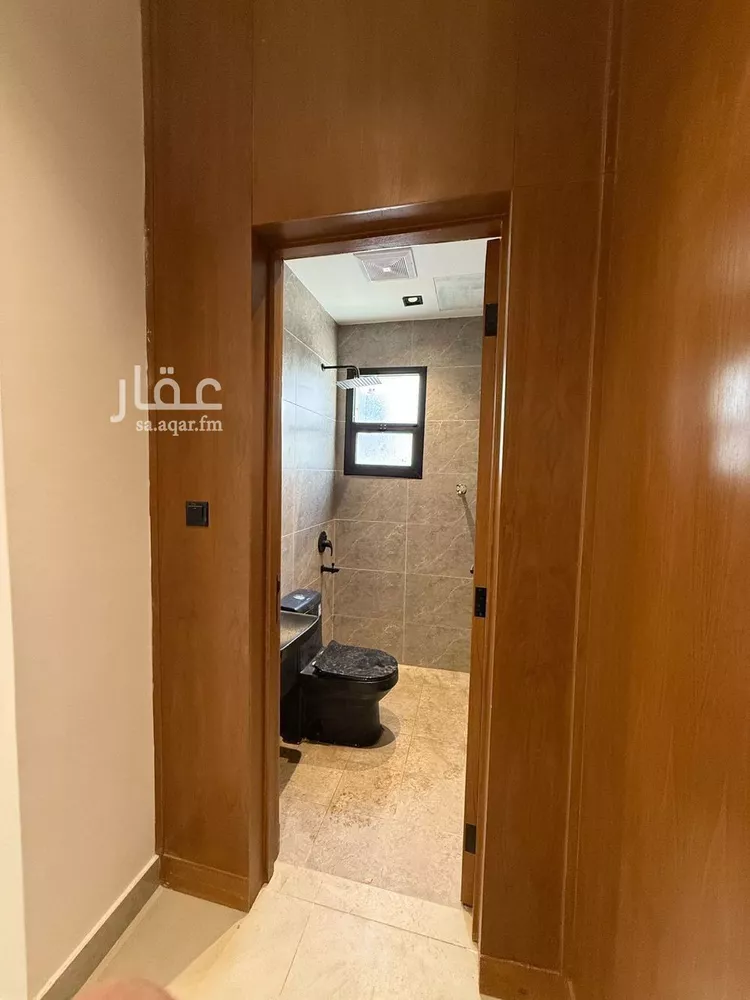 Floor for Sale in Riyadh Al Munsiyah 11