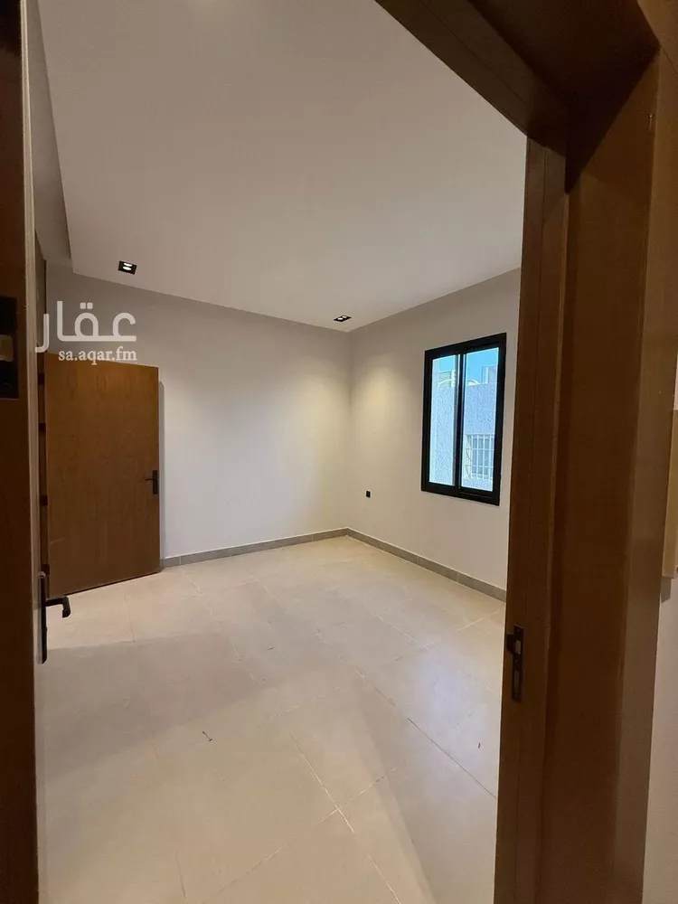 Floor for Sale in Riyadh Al Munsiyah 12