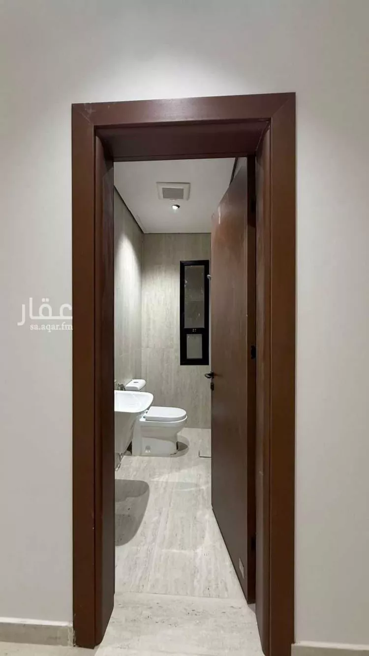 دور للبيع في شارع الغساني, حي المرجان, مدينة الرياض, منطقة الرياض 7