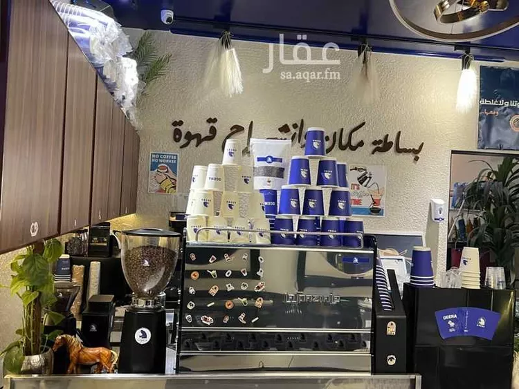 محل للإيجار في شارع الشيخ صالح بن عبدالعزيز بن عبدالرحمن ، حي السويدي الغربي ، الرياض ، منطقة الرياض صورة 4