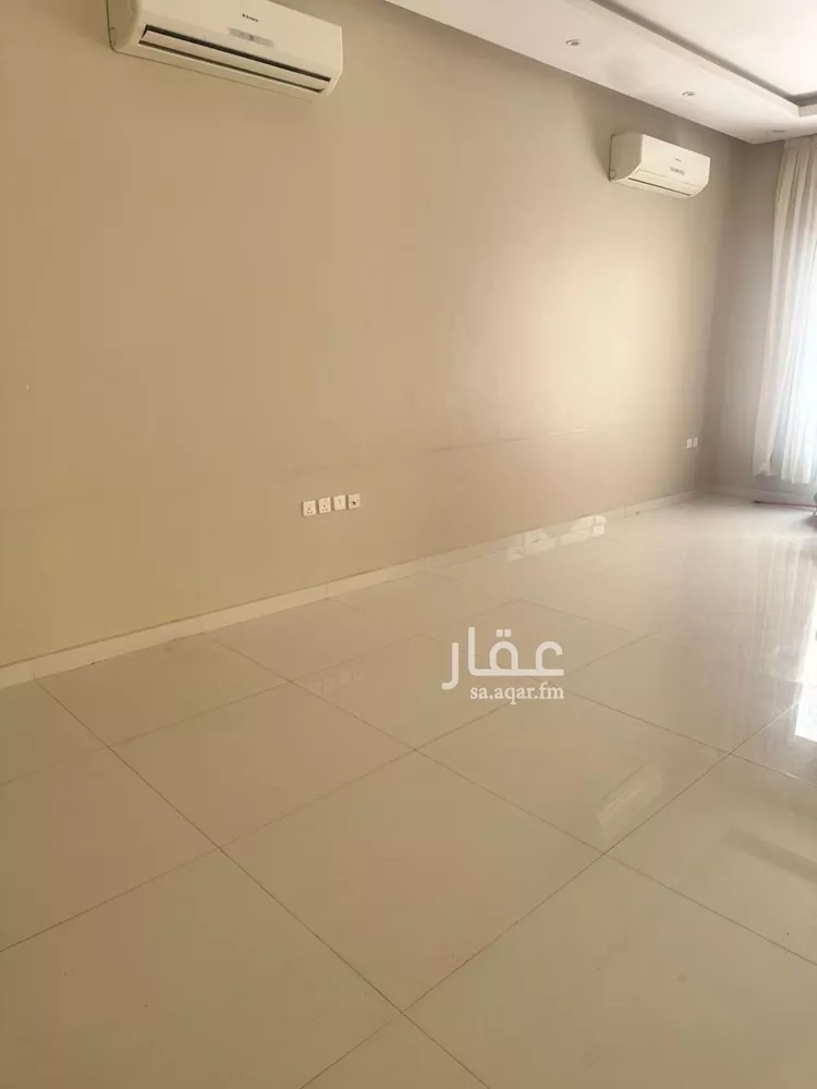 فيلا للإيجار في شارع محمد بن عبدالباقي سنبل, حي القيروان, مدينة الرياض, منطقة الرياض صورة 3