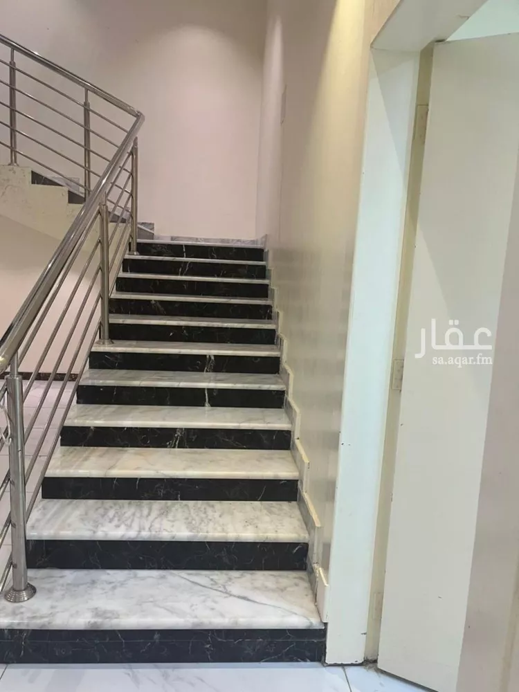 فيلا للإيجار في شارع أحمد مفتي المكي الحنفي, حي طويق, مدينة الرياض, منطقة الرياض صورة 5