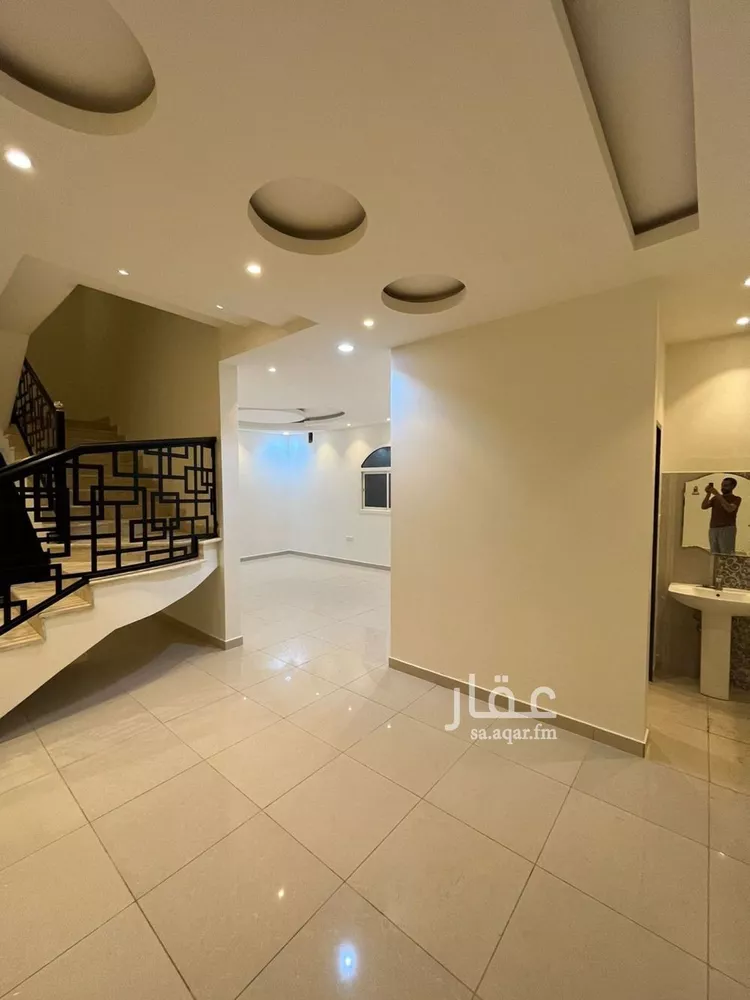 فيلا للإيجار في شارع رقم 512, حي النرجس, مدينة الرياض, منطقة الرياض صورة 2