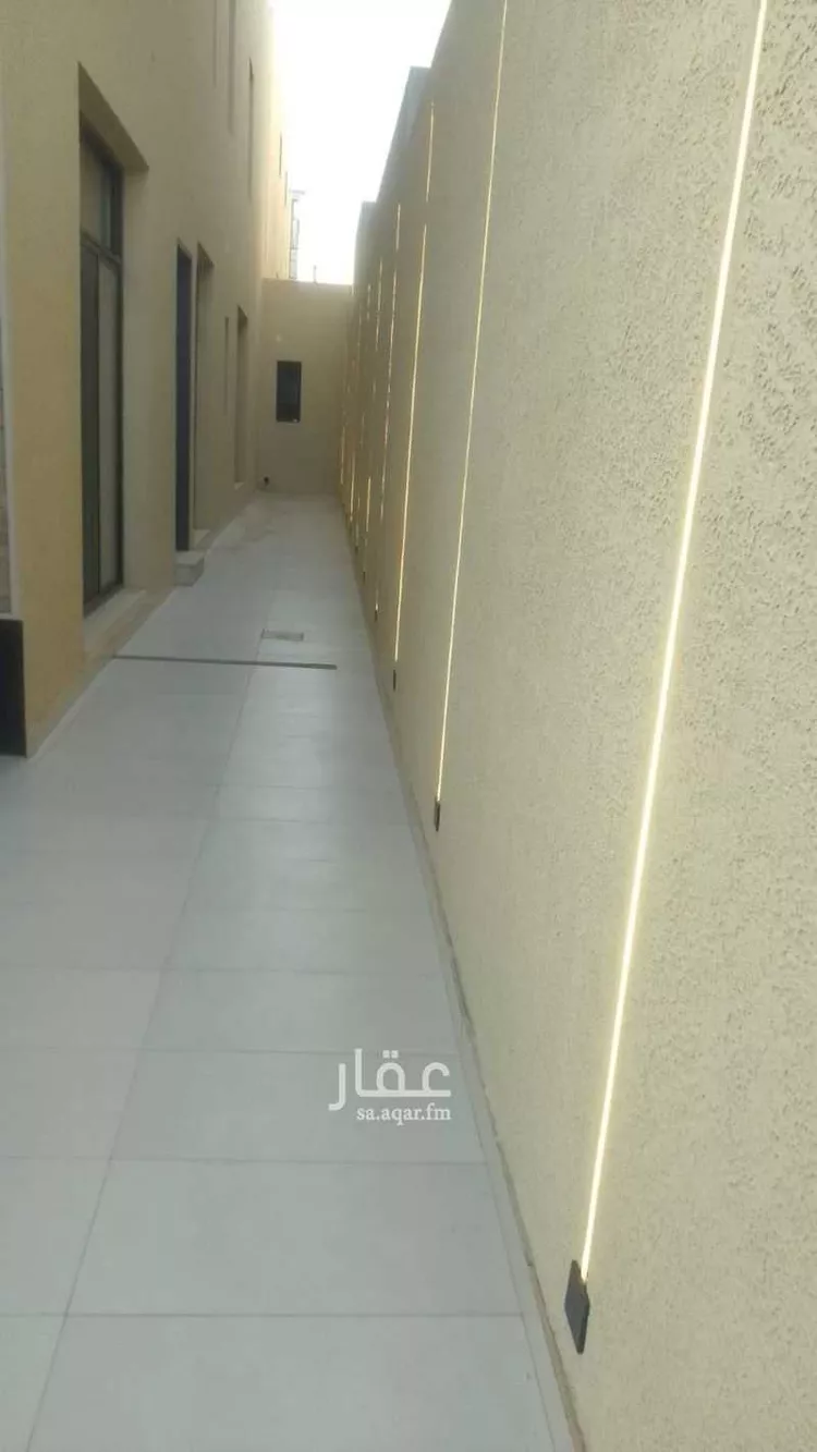 دور للبيع في شارع عبدالله بن أبي حسان, حي العارض, مدينة الرياض, منطقة الرياض صورة 2