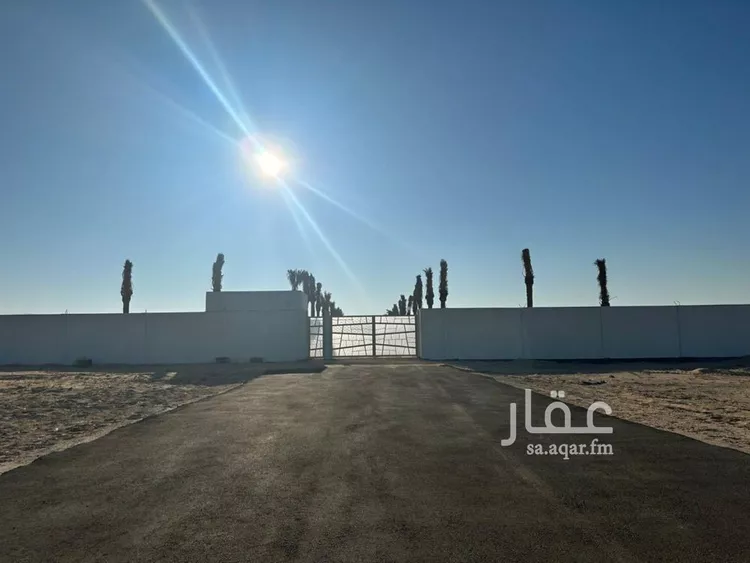 مزرعة للبيع في شارع الدمام الرياض, حي موسسة ناصر علي السحيباني لانشاء الطرق, مدينة بقيق, المنطقة الشرقية صورة 2