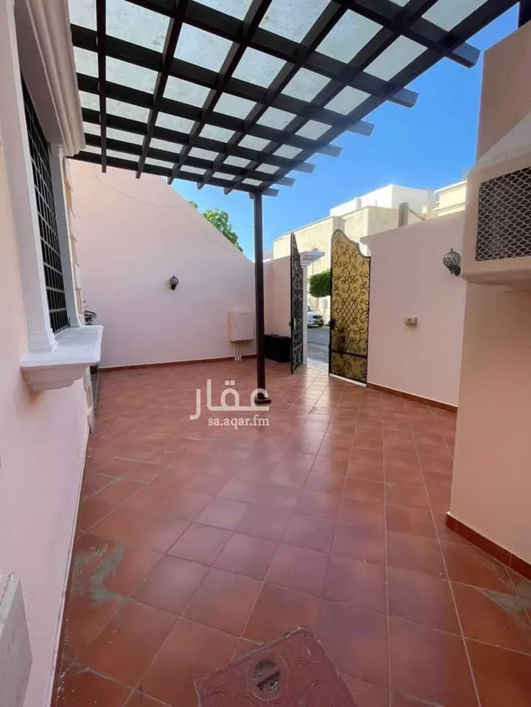 فيلا للبيع في شارع احمد بن قادم, حي الشاطئ, مدينة جدة, منطقة مكة المكرمة صورة 3