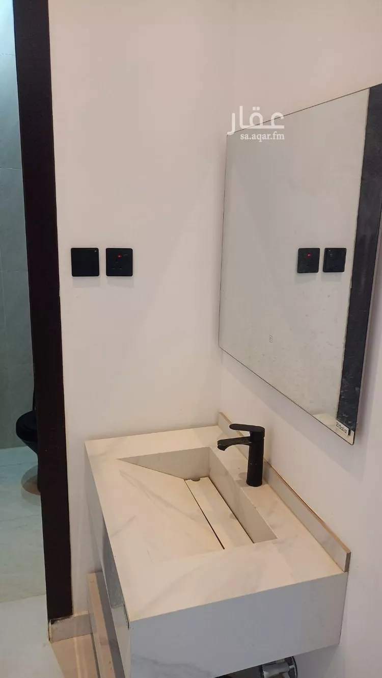 دور للبيع في شارع أبي الفتح بن العلامة العجيمي, حي البيان, مدينة الرياض, منطقة الرياض صورة 5