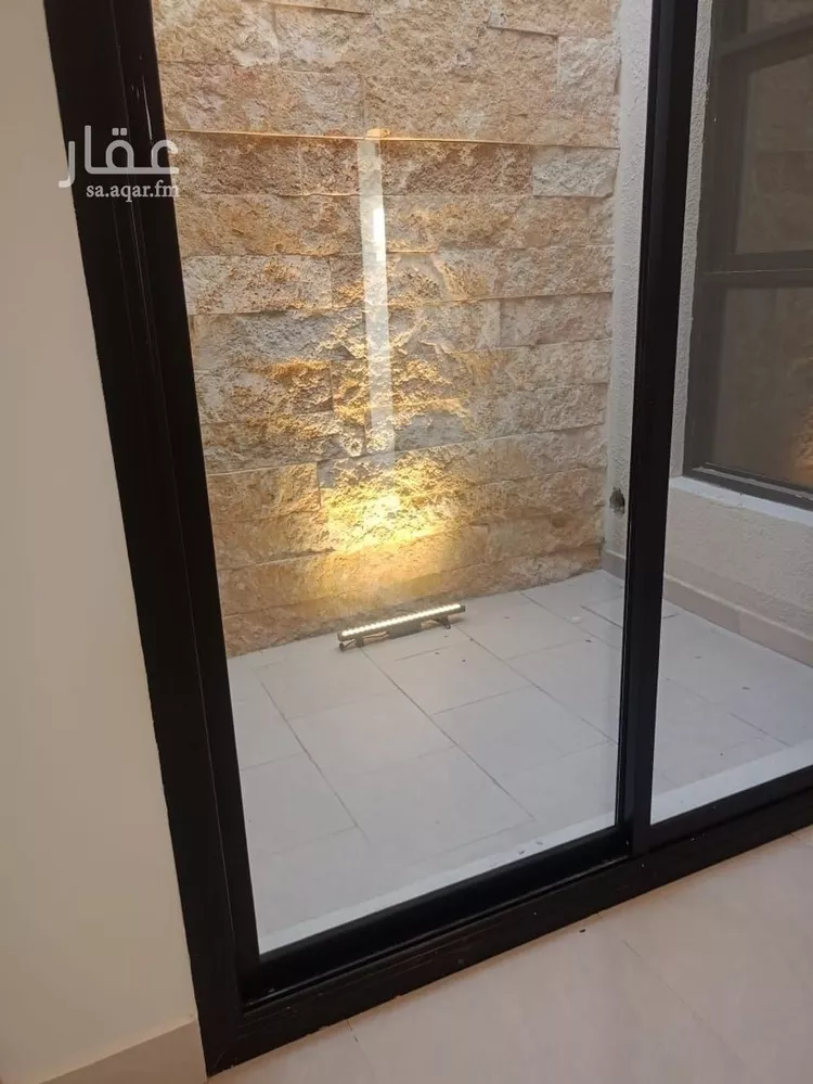 دور للبيع في شارع القاضي الفراء, حي البيان, مدينة الرياض, منطقة الرياض صورة 3