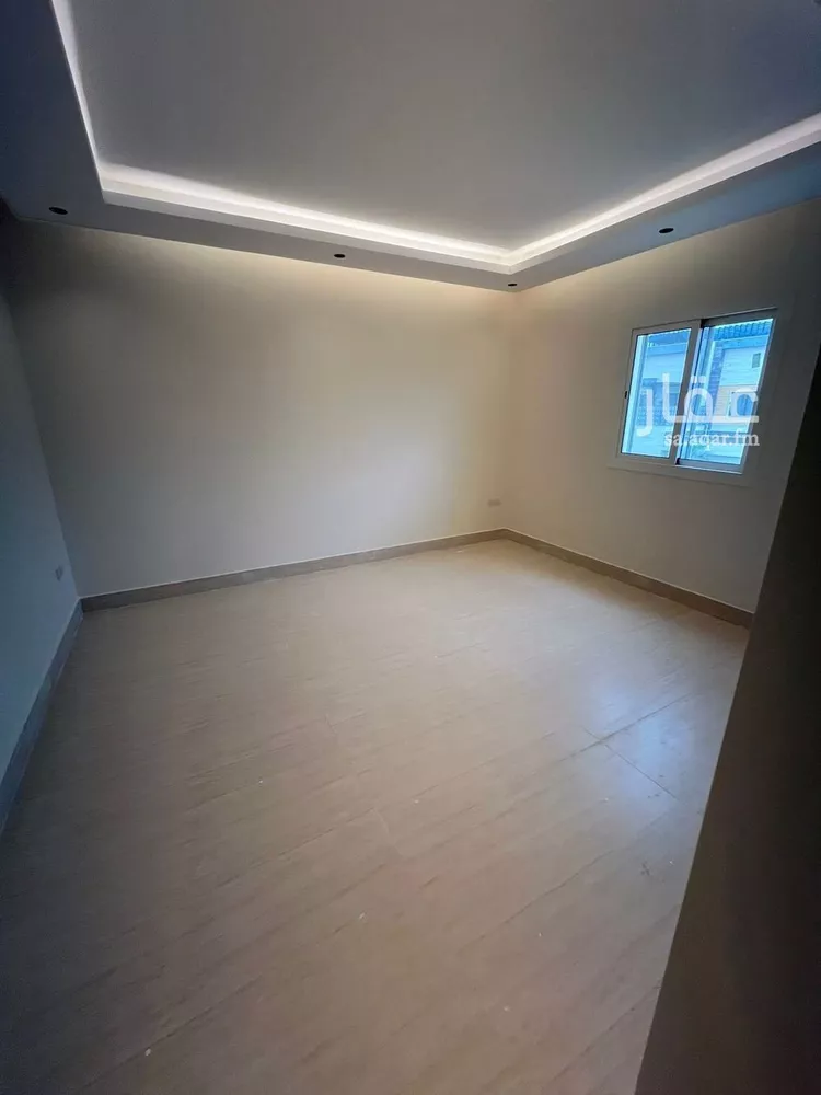 Floor for Rent in Riyadh Al Arid 12