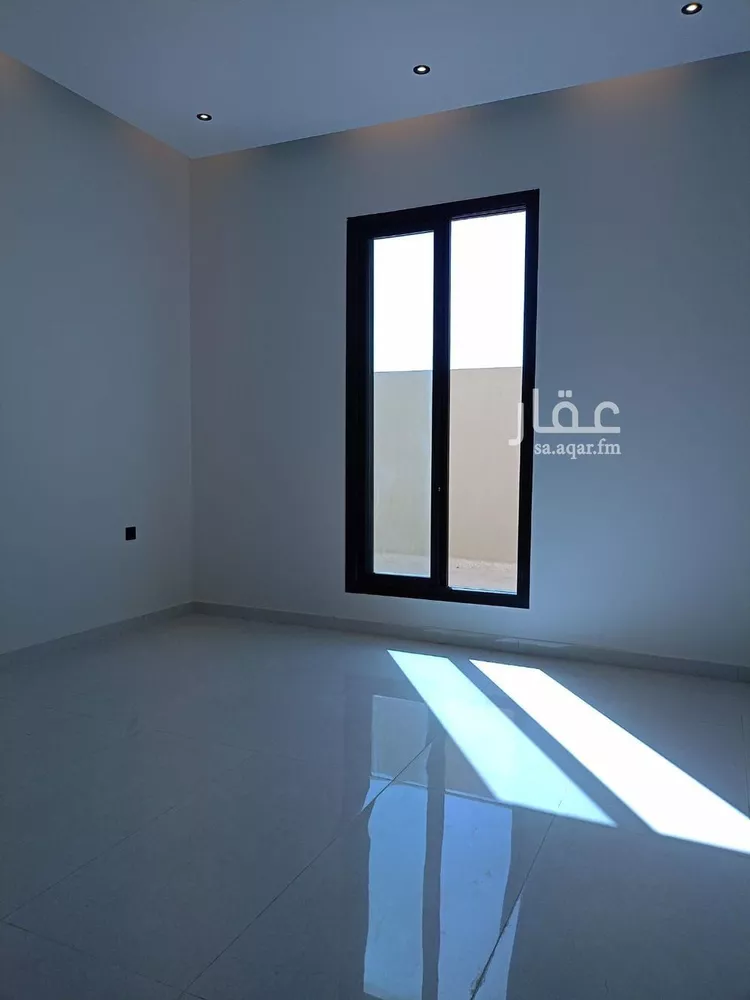 Floor for Sale in Riyadh Ash Sharq 7
