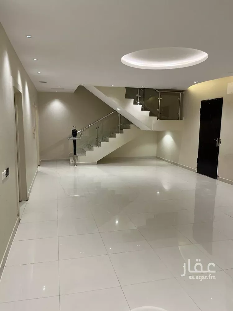 فيلا للبيع في شارع أبي جعفر الخطيب, حي الرمال, مدينة الرياض, منطقة الرياض