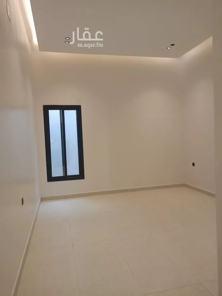 Floor for Sale in Riyadh Al Janadriyah 9