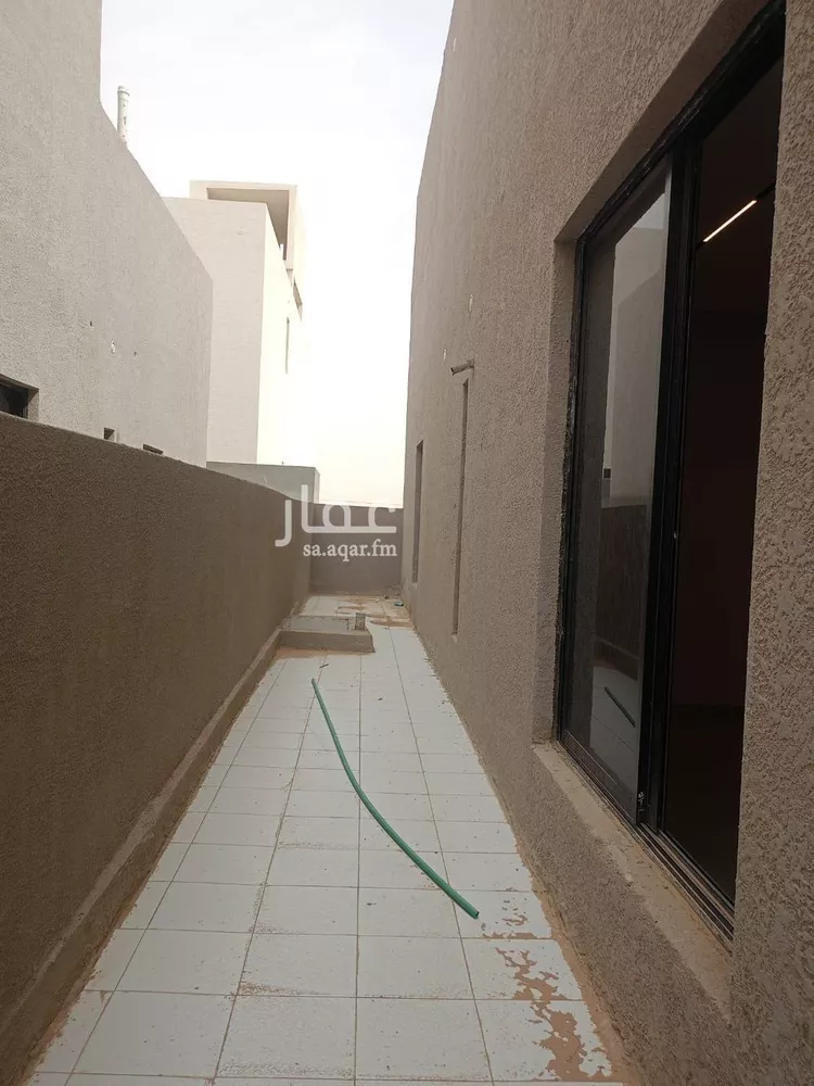 دور للبيع في شارع العمرة, حي الجنادرية, مدينة الرياض, منطقة الرياض 10
