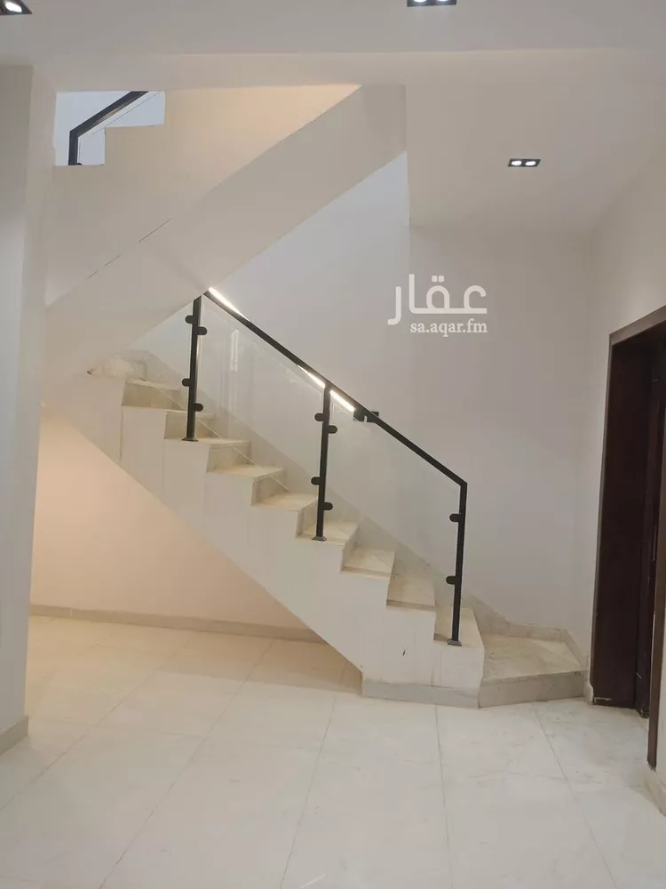 فيلا للبيع في شارع الضياء, حي الجنادرية, مدينة الرياض, منطقة الرياض