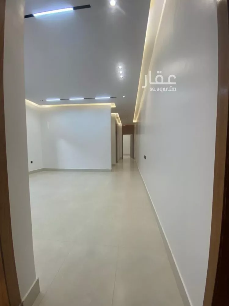 Floor for Sale in Riyadh Al Janadriyah صورة 4