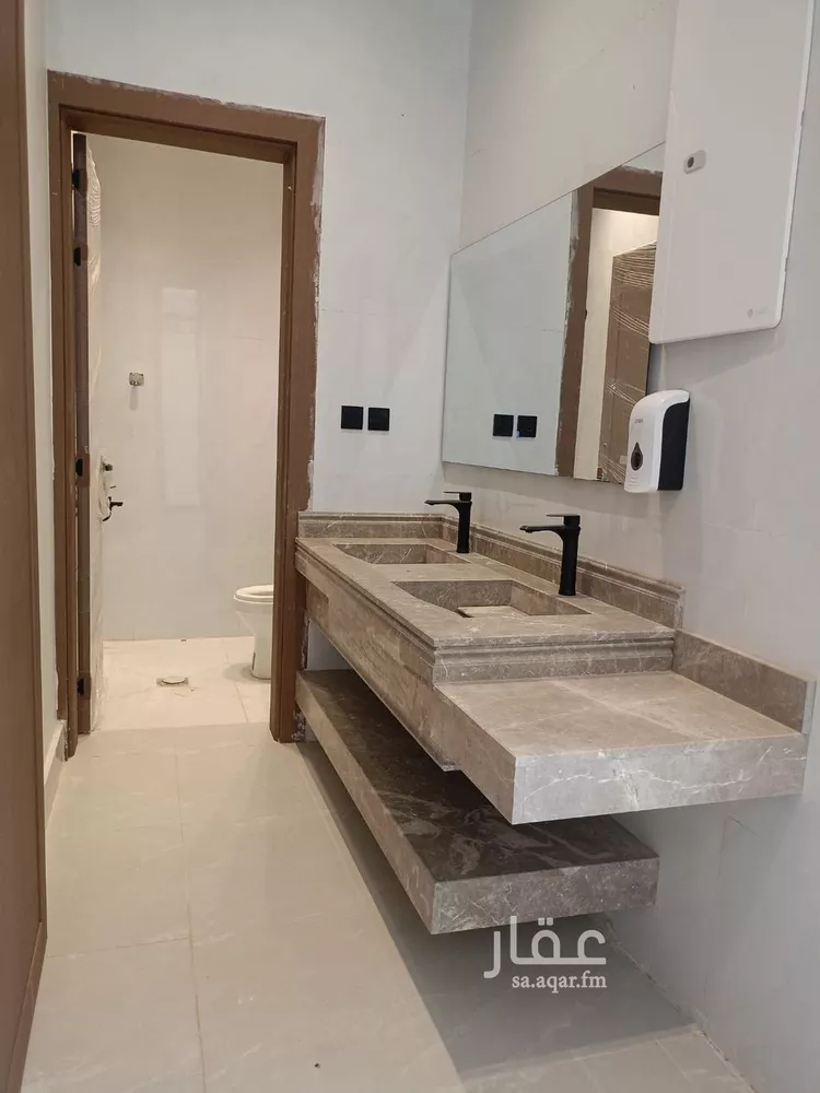 دور للبيع في شارع يحيى المنقاري, حي البيان, مدينة الرياض, منطقة الرياض 16